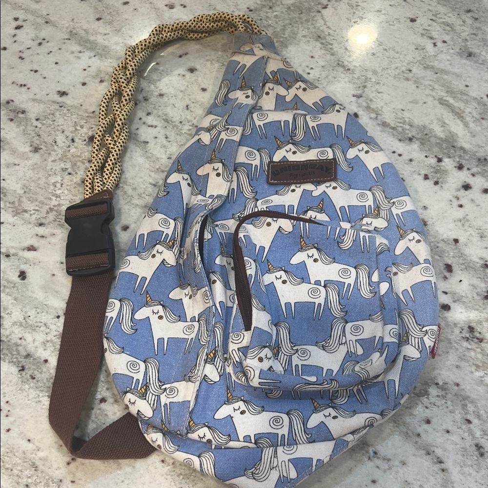 Unionbay Vintage White Unicorn Sling Bag